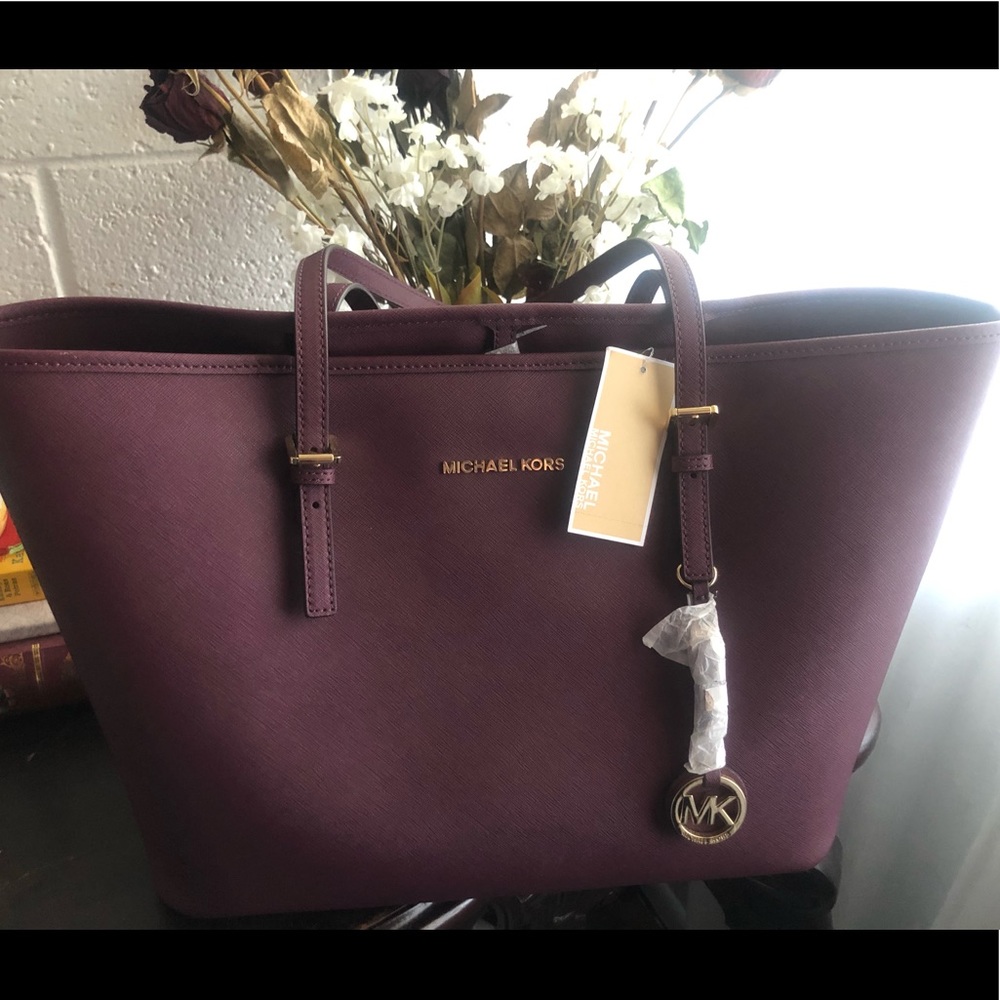 Michael Kors Jet Set Travel Medium Tote Bag